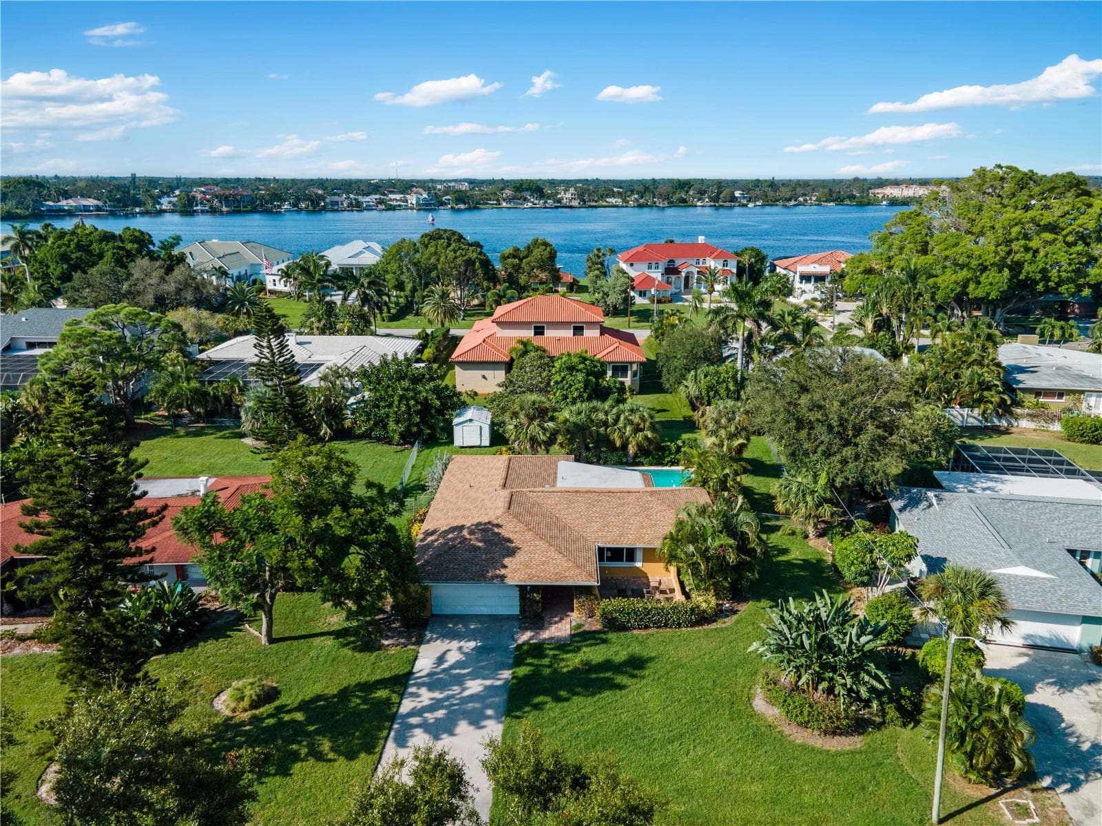 424 Baycrest Dr