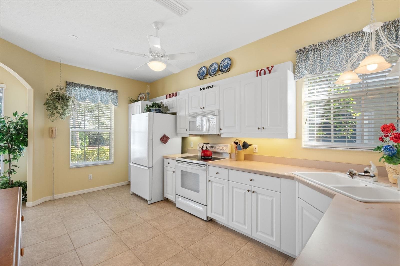 905 Barclay Ct, Venice, FL 34293 — photo 3 of 65