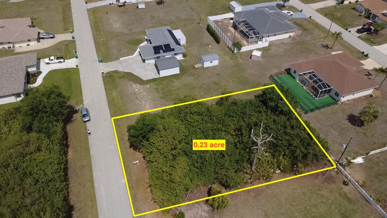 7250 Peacock Ln