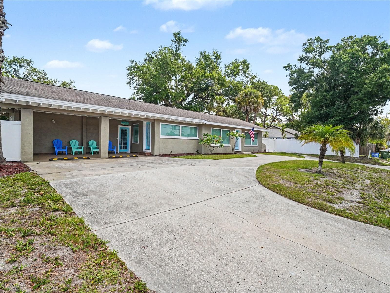 2547 Bahia Vista St, Sarasota, FL 34239 — photo 2 of 27