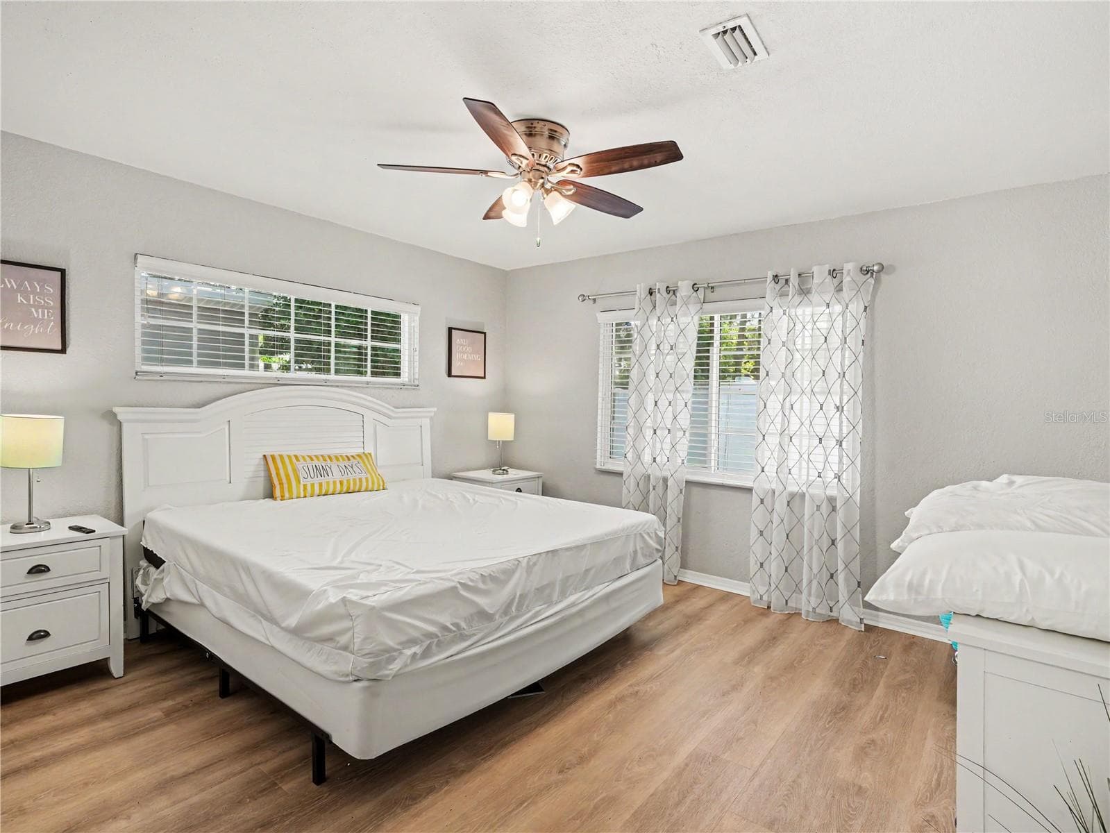 2547 Bahia Vista St, Sarasota, FL 34239 — photo 13 of 27