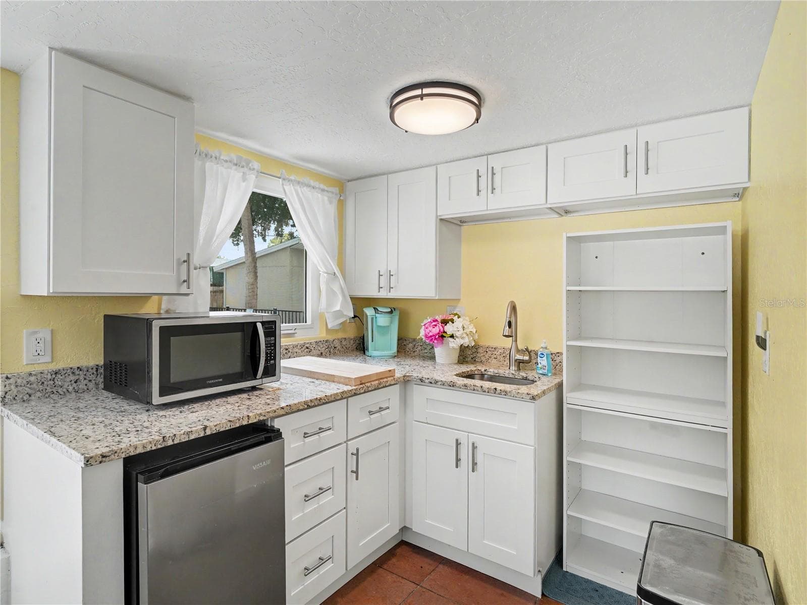 2547 Bahia Vista St, Sarasota, FL 34239 — photo 20 of 27