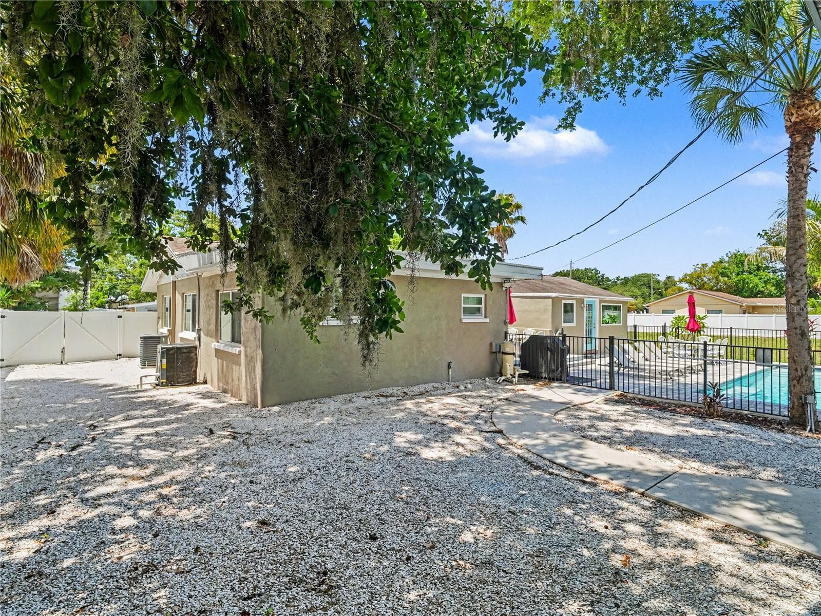 2547 Bahia Vista St, Sarasota, FL 34239 — photo 25 of 27