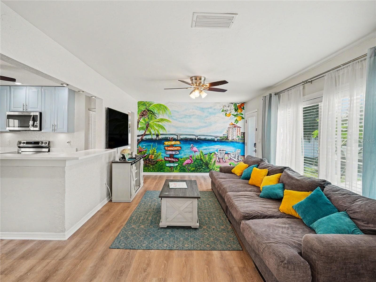 2547 Bahia Vista St, Sarasota, FL 34239 — photo 4 of 27
