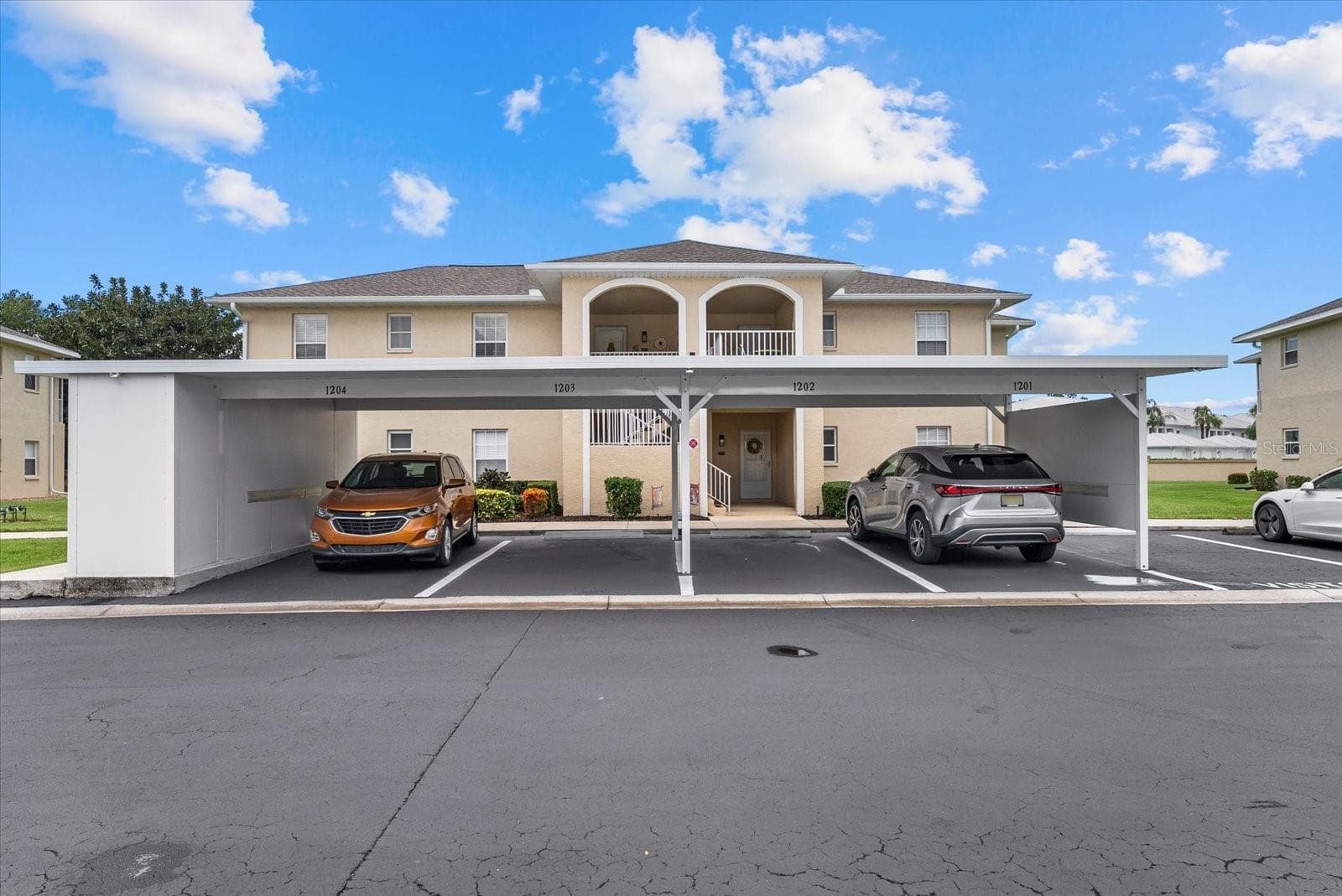 5800 Sabal Trace Dr #1204