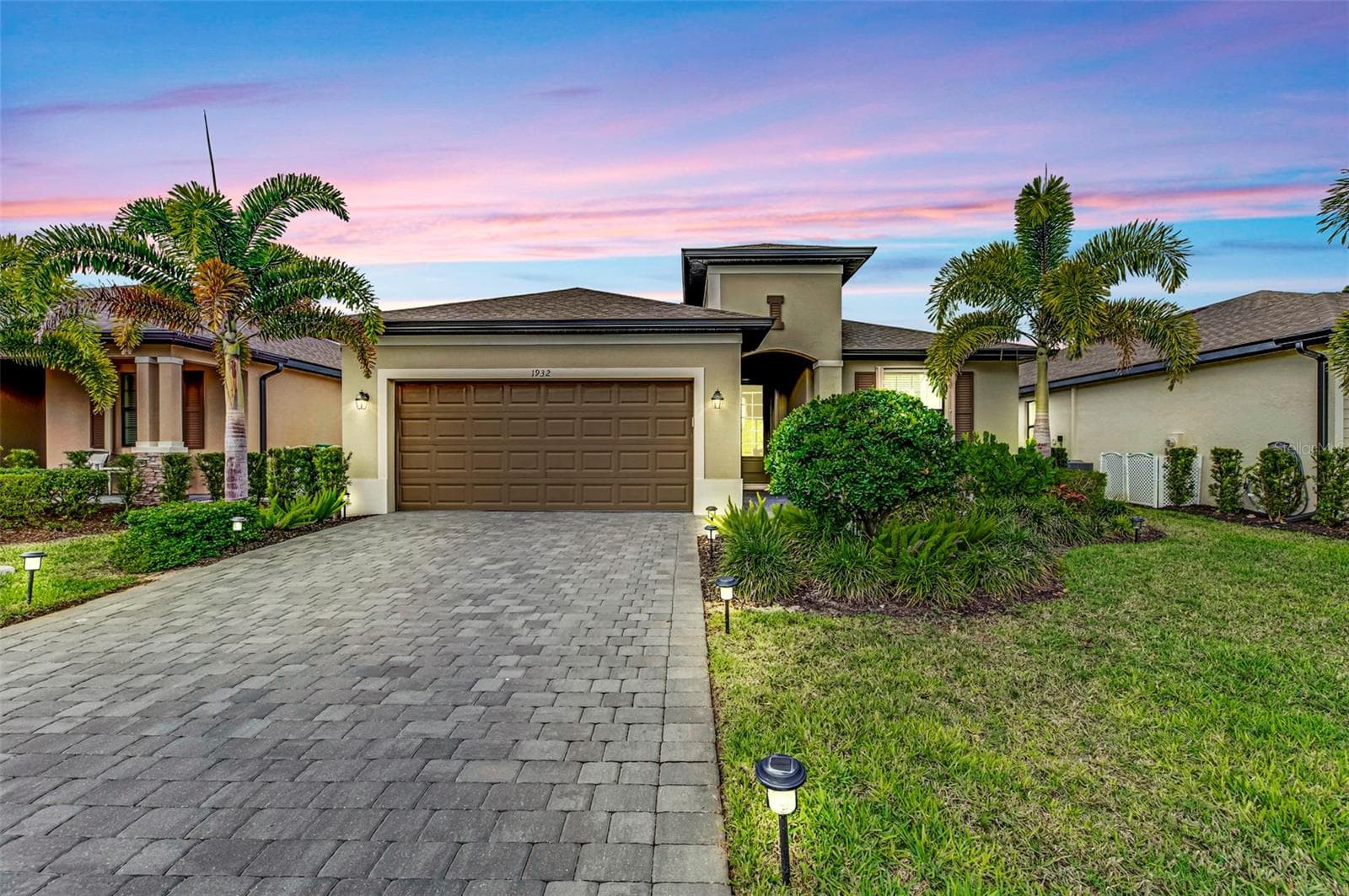 1932 W Isles Rd