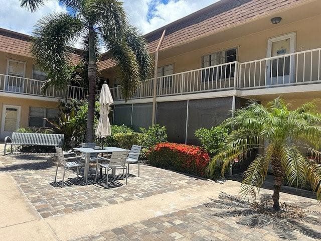 210 Park Blvd N #122