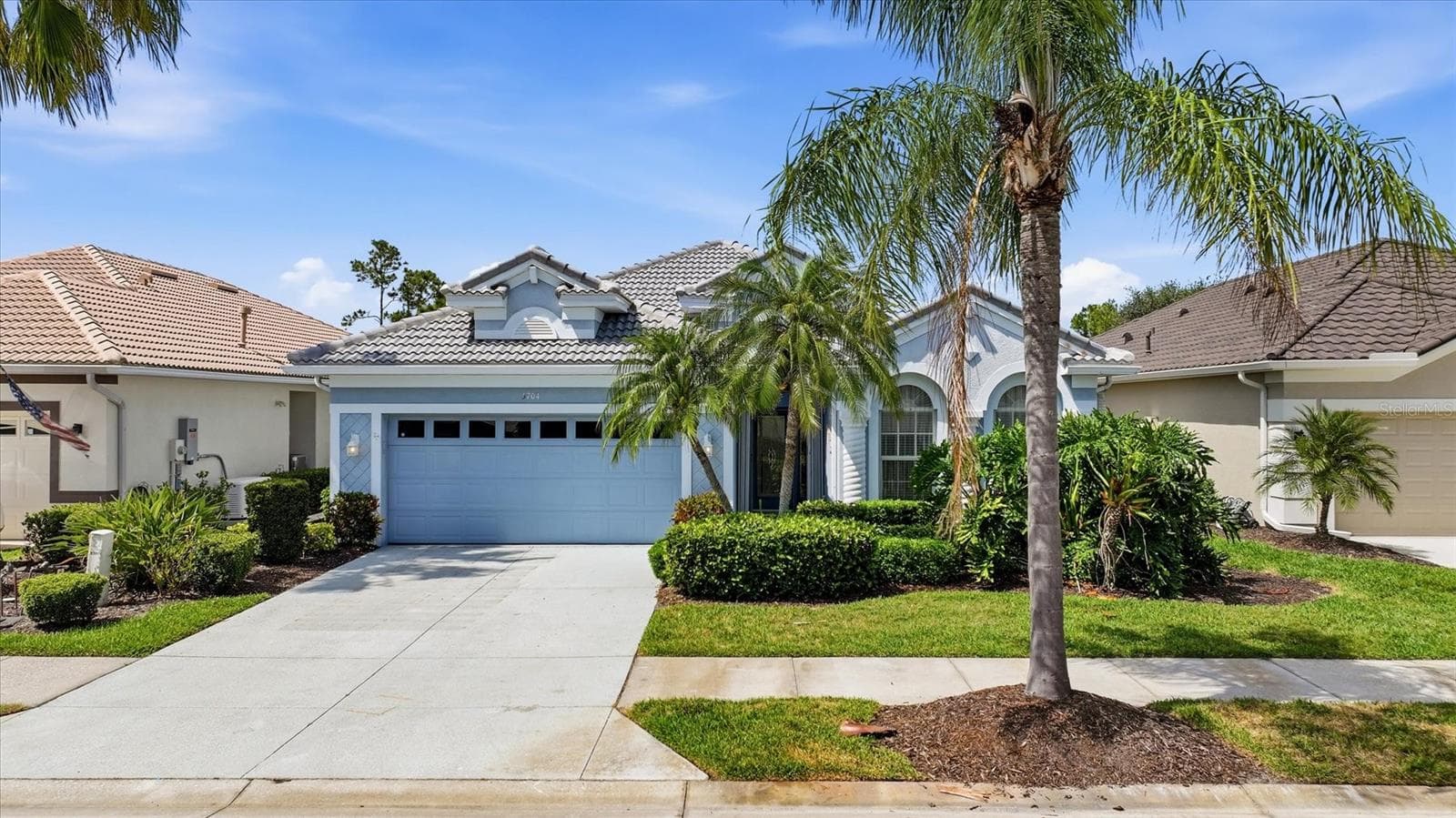 5704 White Jasmine Way