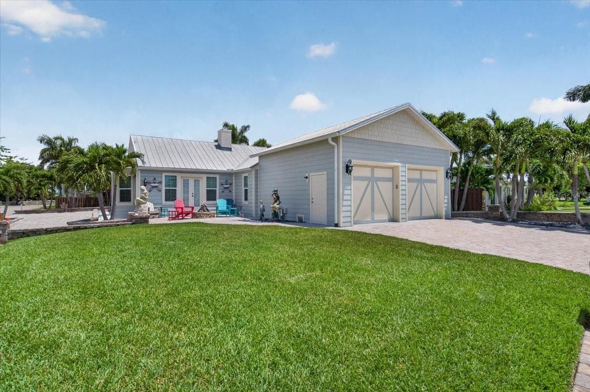 216 Sunrise Dr