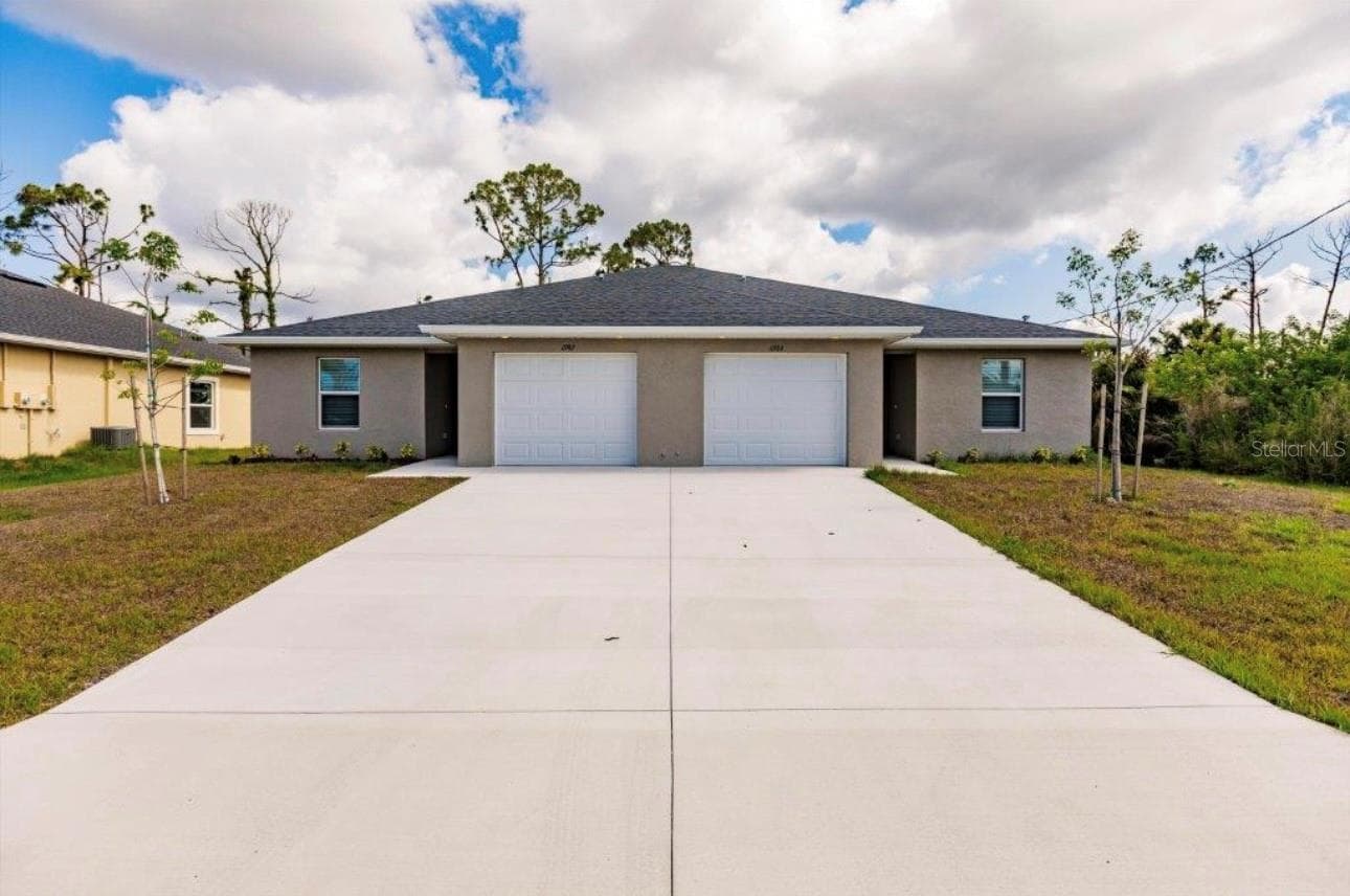 11982-11984 Tetzel Ave