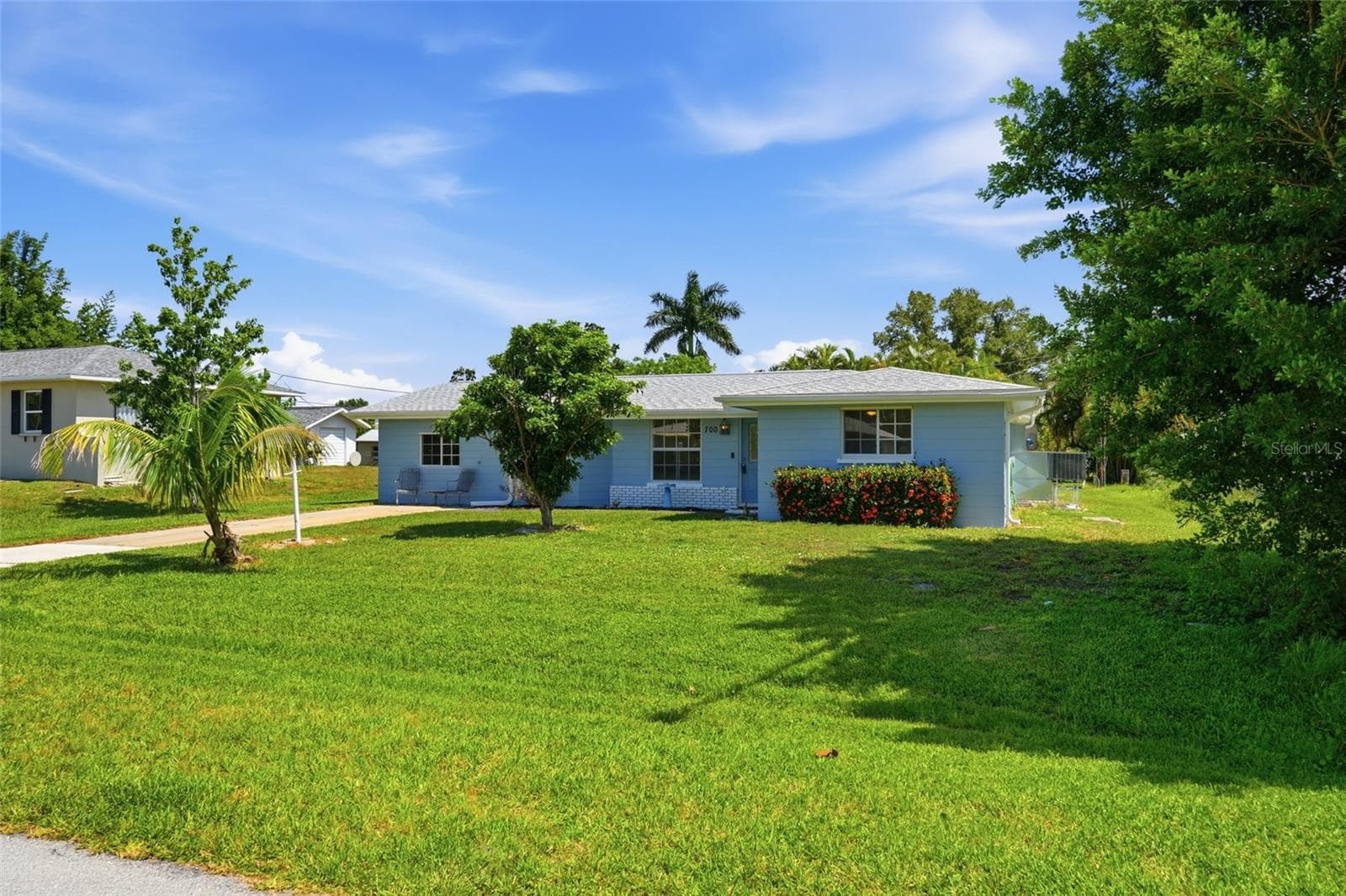 700 Dolphin Pkwy